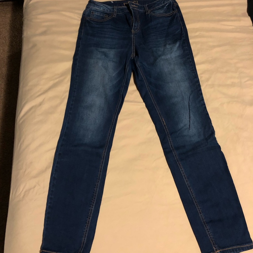 Jeans - Picture 2 of 5